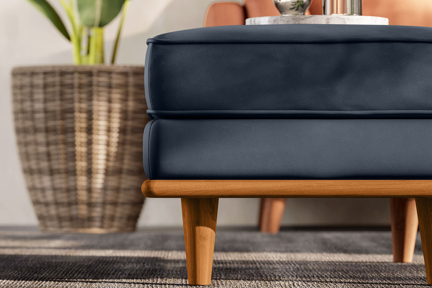 Pouf en cuir artisanal