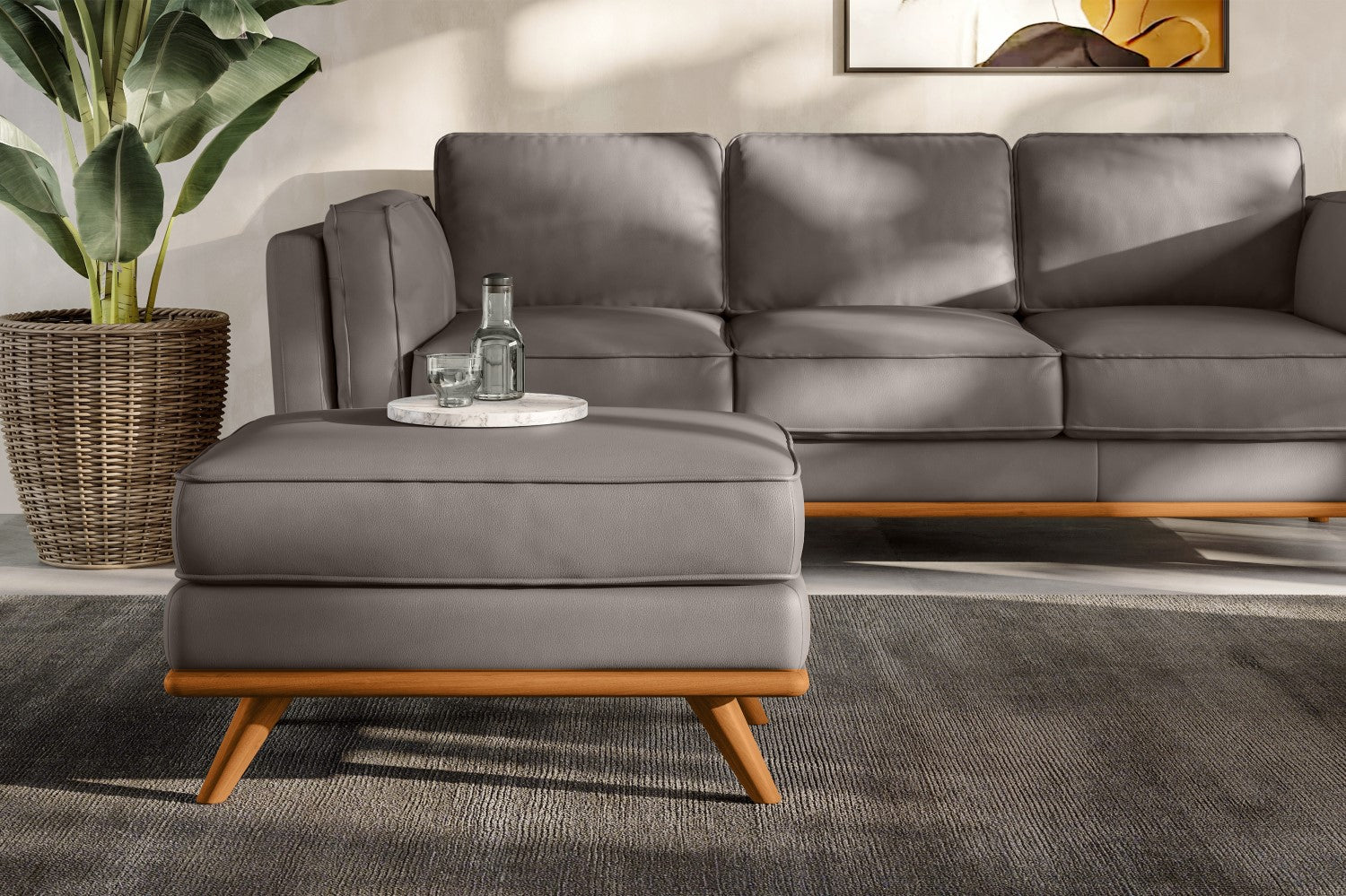 Pouf en cuir artisanal