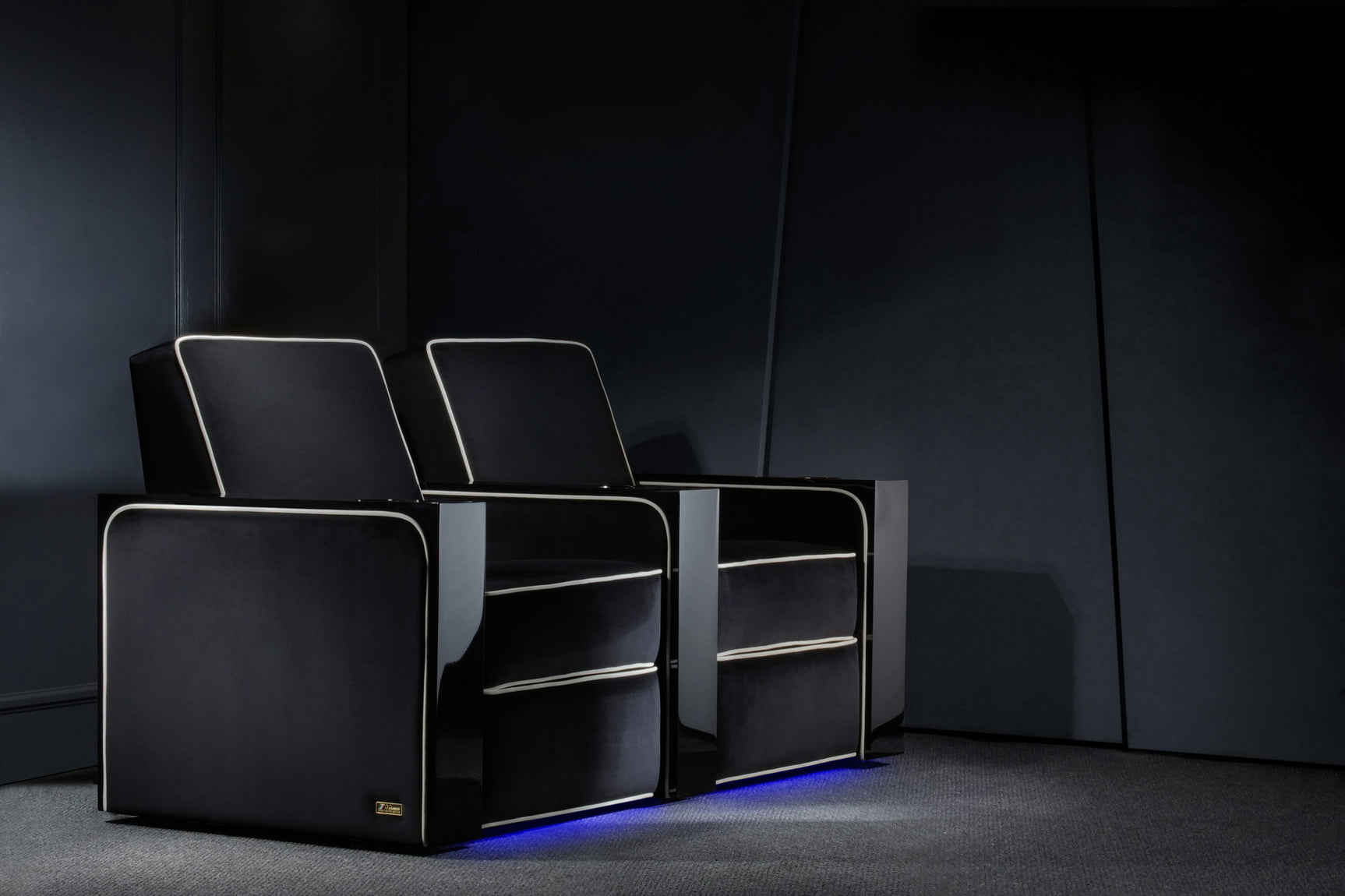 Naples Elegance Cinema Seating – Premium Recliner Seating & Cinema Sofa